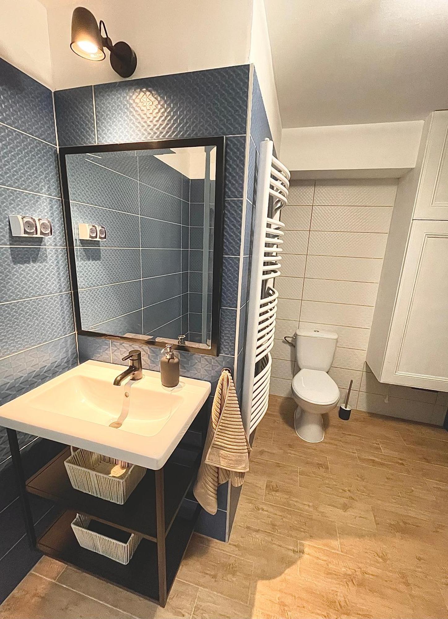 Blue Mirror Apartment Будапеща Екстериор снимка